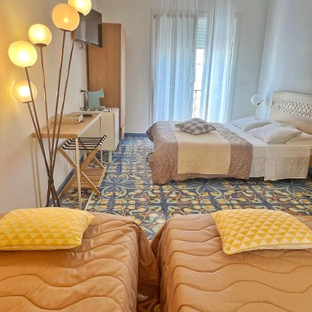 Le Bateau Bleu - Adults Only 12 Plus Porto Cesareo Ngoại thất bức ảnh